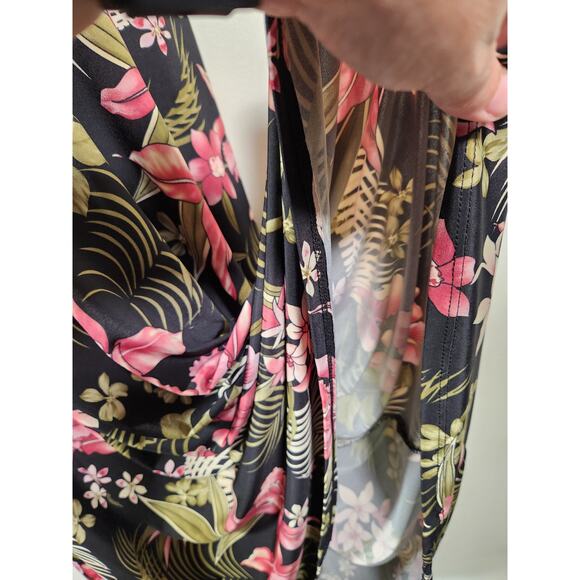 BLOOMS IN THE CITY Sleeveless Halter Maxi Dress Womens L Black Red Floral Lilies - Picture 9 of 10